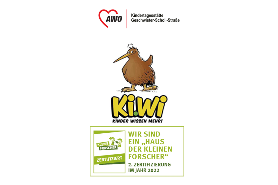 Das Foto zeigt das Logo Kiwi, das Zertifikat und das Logo der Kita